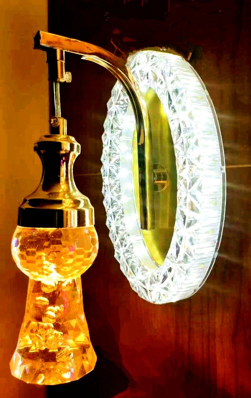 Adjustable Wall Bracket